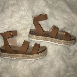 Espadrille sandals